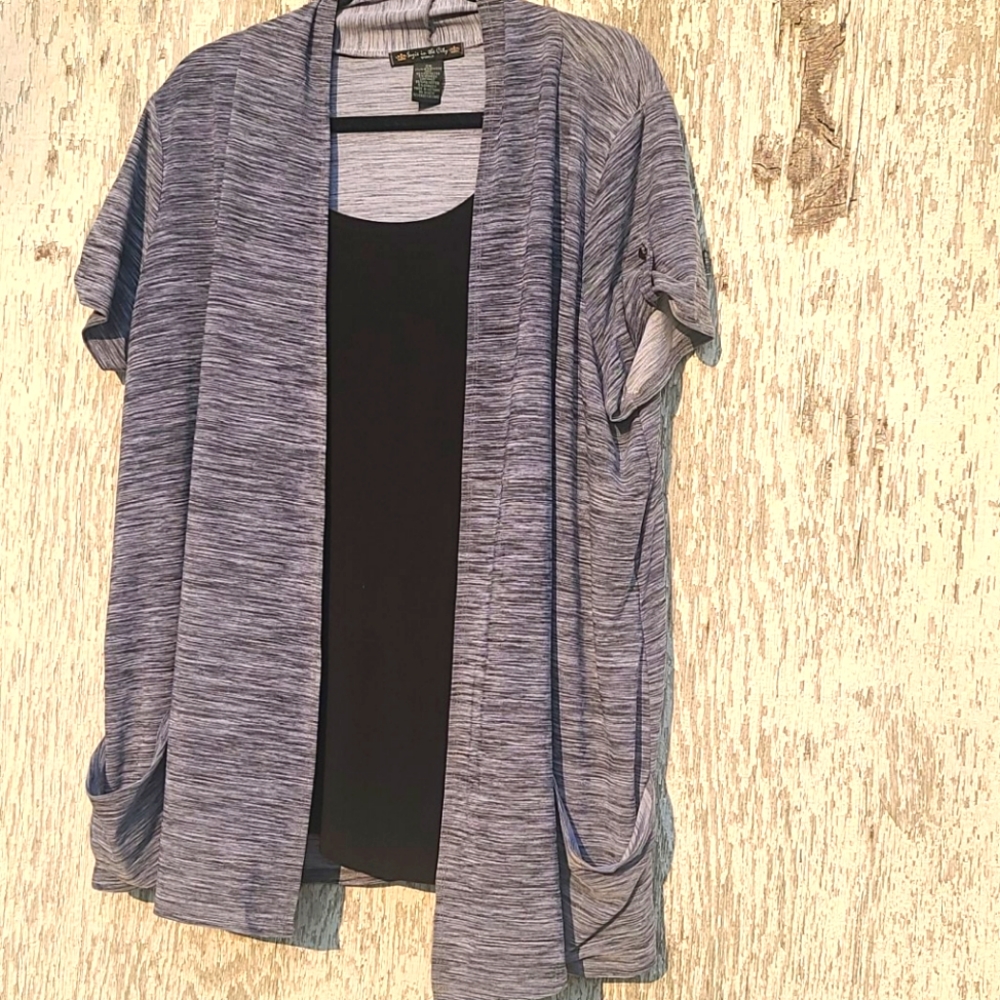 2XL woman's Gray/Black/white Blouse